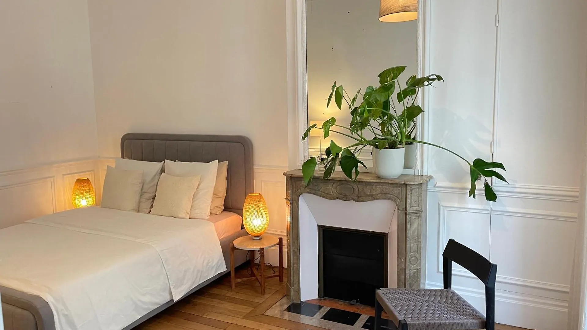 Apartment Magnifique T4 Proche Proche Arc De Triomphe Et Champs Elysees Paris